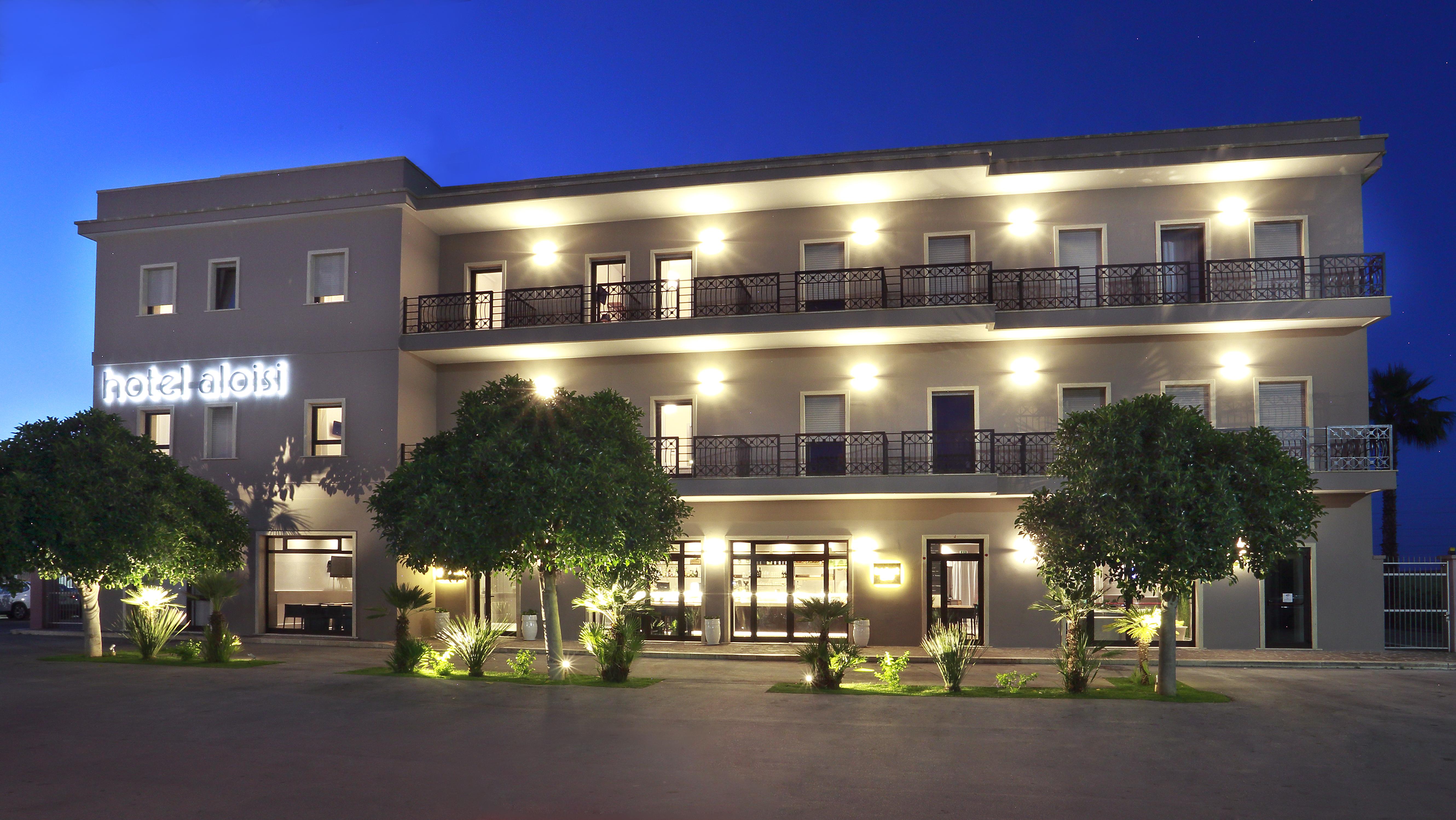 Hotel Aloisi Lecce Esterno foto
